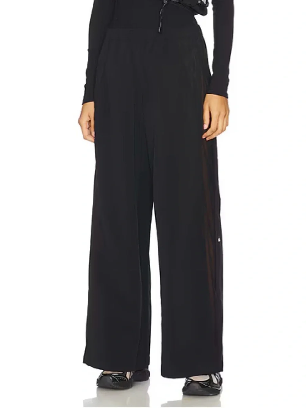 ALO Yoga High-Waist Origin Wide Leg Track Pant in Black - L